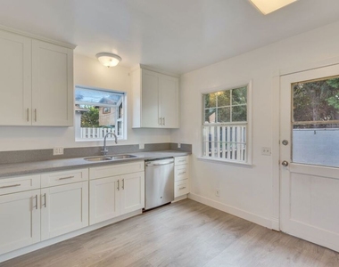 4177 Ince Boulevard - Photo Thumbnail 7