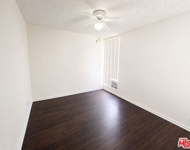 1208 W Adams Boulevard - Photo Thumbnail 6
