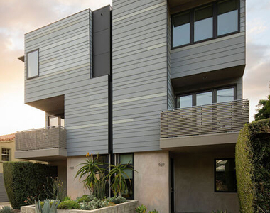 927 Hyperion Avenue - Photo Thumbnail 21