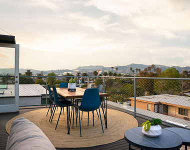 927 Hyperion Avenue - Photo Thumbnail 1