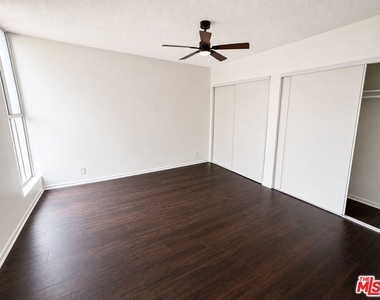 1208 W Adams Boulevard - Photo Thumbnail 2