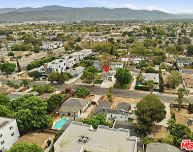 6328 Camellia Avenue - Photo Thumbnail 22