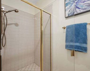 1375 Kelton Avenue - Photo Thumbnail 25