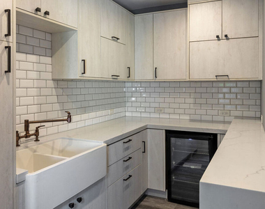 908 N Rexford Drive - Photo Thumbnail 22