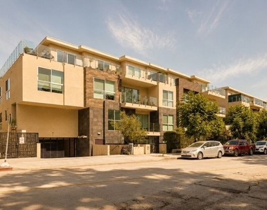728 N Sweetzer Avenue - Photo Thumbnail 36