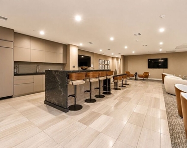 728 N Sweetzer Avenue - Photo Thumbnail 28