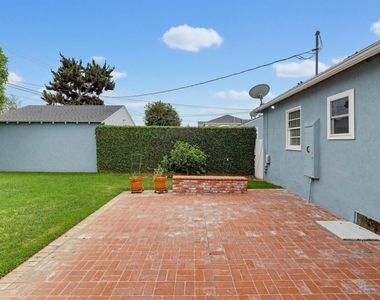 7900 Westlawn Avenue - Photo Thumbnail 14