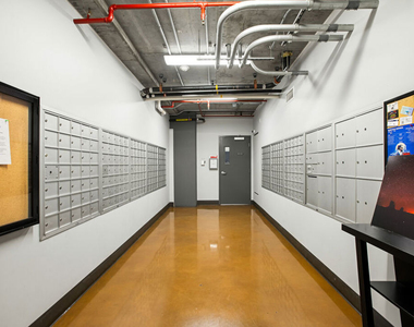 645 W 9th Street - Photo Thumbnail 23