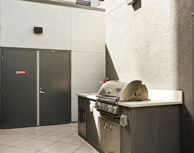 645 W 9th Street - Photo Thumbnail 22