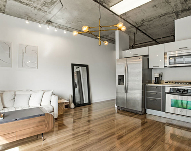 645 W 9th Street - Photo Thumbnail 6