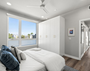 7428 Santa Monica Boulevard - Photo Thumbnail 14