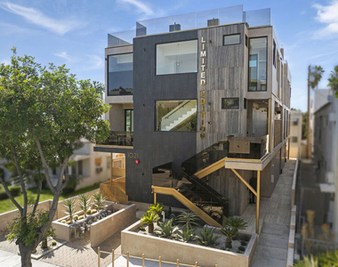 1021 N Ogden Drive - Photo Thumbnail 39