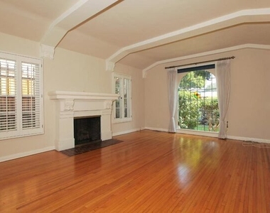 1054 Princeton Street - Photo Thumbnail 2