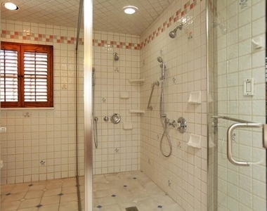 1054 Princeton Street - Photo Thumbnail 14