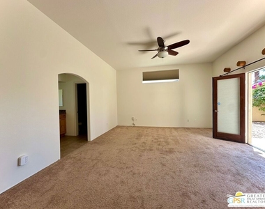 51220 Avenida Velasco - Photo Thumbnail 15