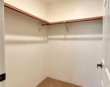 51220 Avenida Velasco - Photo Thumbnail 10
