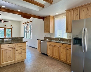 51220 Avenida Velasco - Photo Thumbnail 4