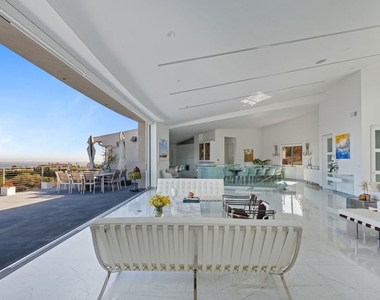 28405 Via Acero Street - Photo Thumbnail 13