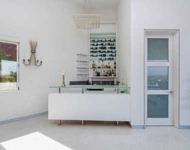 28405 Via Acero Street - Photo Thumbnail 8