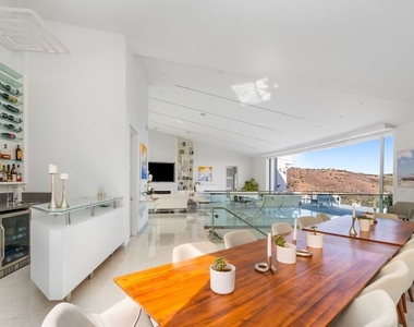 28405 Via Acero Street - Photo Thumbnail 7