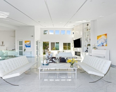 28405 Via Acero Street - Photo Thumbnail 6