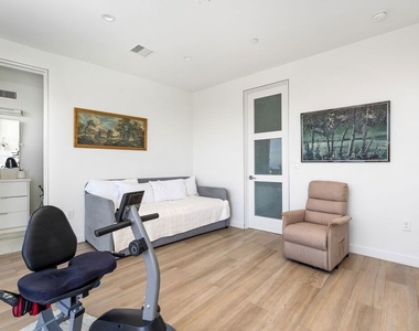 28405 Via Acero Street - Photo Thumbnail 29