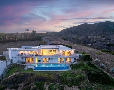 28405 Via Acero Street - Photo Thumbnail 39