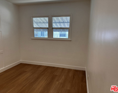1160 N Fries Avenue - Photo Thumbnail 54