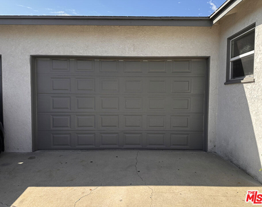 1160 N Fries Avenue - Photo Thumbnail 20