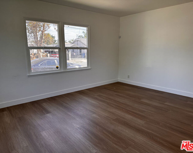 1160 N Fries Avenue - Photo Thumbnail 25
