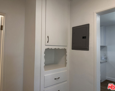 1160 N Fries Avenue - Photo Thumbnail 55