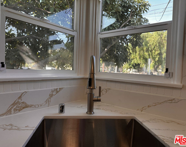 1160 N Fries Avenue - Photo Thumbnail 36