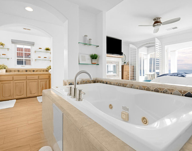 2400 W Oceanfront - Photo Thumbnail 10