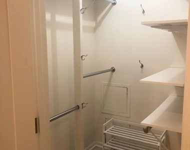 1250 N Kings Road - Photo Thumbnail 20