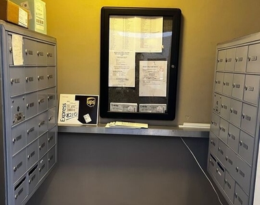 1250 N Kings Road - Photo Thumbnail 28