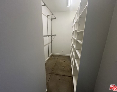 344 Indiana Avenue - Photo Thumbnail 13