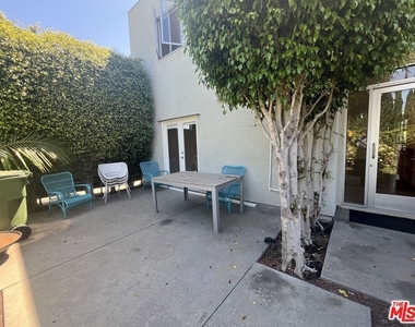 344 Indiana Avenue - Photo Thumbnail 3