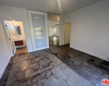 344 Indiana Avenue - Photo Thumbnail 11