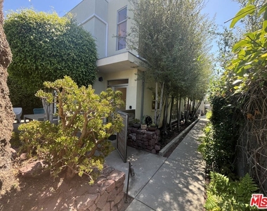 344 Indiana Avenue - Photo Thumbnail 1