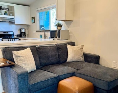 5217 Arlene St - Photo Thumbnail 7