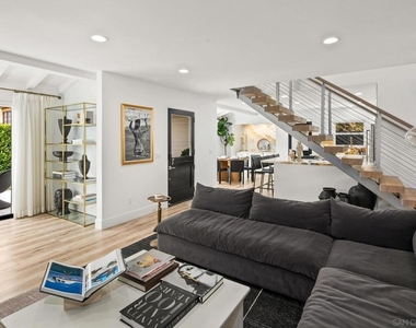 364 Pacific Ave - Photo Thumbnail 5