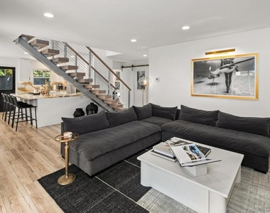 364 Pacific Ave - Photo Thumbnail 16
