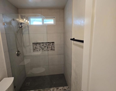 2130 E 5th St - Photo Thumbnail 31
