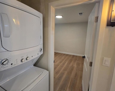 2130 E 5th St - Photo Thumbnail 12