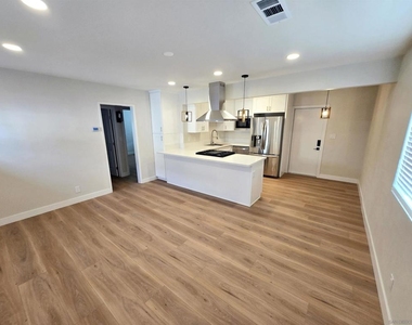 2130 E 5th St - Photo Thumbnail 1