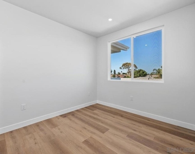 10349 Lipscomb Dr - Photo Thumbnail 10