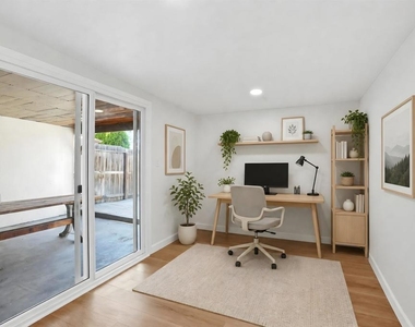 2386 San Bernardo Ave - Photo Thumbnail 11