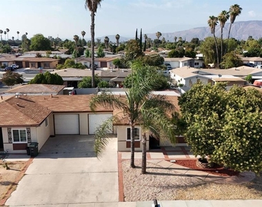 2386 San Bernardo Ave - Photo Thumbnail 1