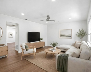 2386 San Bernardo Ave - Photo Thumbnail 6
