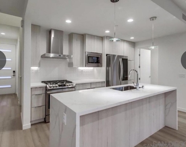 1166 Holly Ave - Photo Thumbnail 1